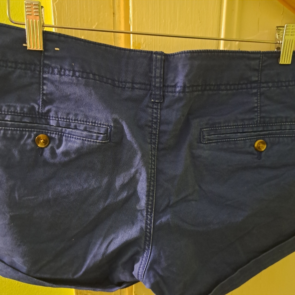 American Eagle Women's Shorts - Picture 8 of 13